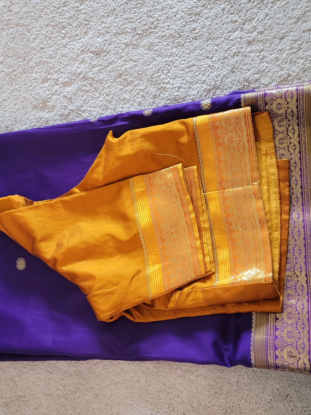 Women’s Mustard Gold Border Saree With Blouse